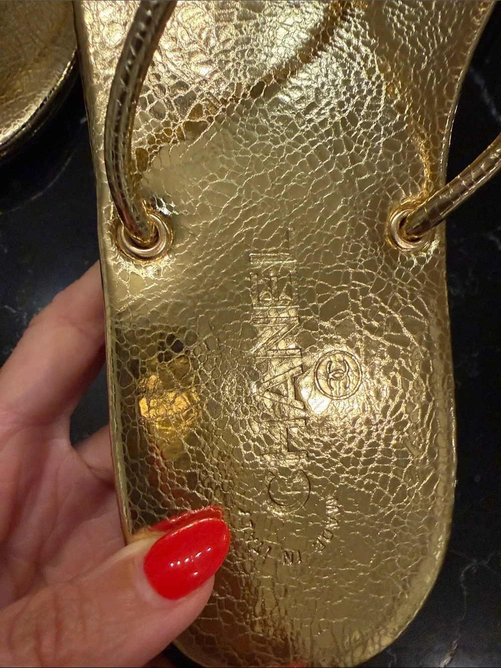 CHANEL Metallic Gold Leather Thong Sandals with Double CC Logo